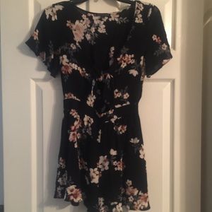 American Eagle Romper